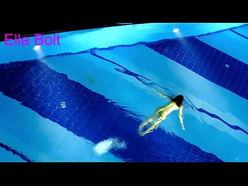❤️ എനിക്ക് കാണുന്നത് നിർത്താൻ കഴിയില്ല, ELLA BOLT റിസോർട്ട് പൂളിൽ നഗ്നയായി നീന്തുന്ന യുവ സുന്ദരിയെ പിടികൂടി വേശ്യകൾ ml.ladyxxxporno.ru ❌